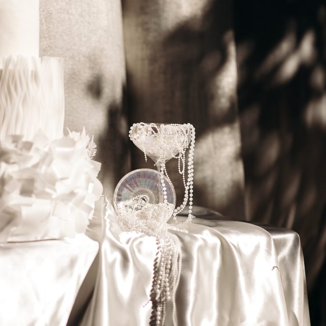 An aesthetic where every detail becomes art 🤍

This is where design meets emotion. For couples who see beauty in every texture, every shadow, every moment. Because details are never just details… they are the whole experience.

Organisation @melody_barabe @mc2monamour_marseille
Venue @cocobarnwoodlodge
Couple @manonmoulin @josh_besson
Dress @maitebailleul
Suit @faubourgsaintsulpice_mariage
Muah @maudloarec_wedding @lescreas_coiffure.dalex
Jewelry @maisonsalvat
Flowers @lesrenouees.floral
Wedding Cake @l_atelier_d_iz
Decoration @piecesuniqueslocation
Chairs @loc.n.chic
Candles @orya.candles
Caterer @lespandorines
Stationery @precieux.papiers
Content creator @ohmygirls.moments
Wedding planners @mc2monamour_bordeaux @pauletalbane @les_cocottes_events @elise.event

#weddingplanner #weddingparis #weddingfrance #weddingcake #weddingprovence